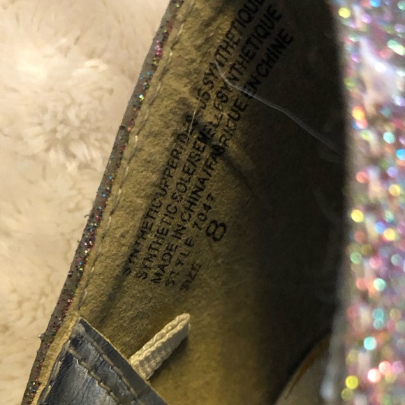 Pink sparkly platform stilettos. Size 8. Fits normal to narrow feet. Lightlyused - Picture 4 of 5